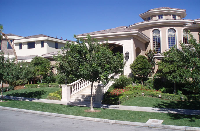 custom pools and spas by greencare.net